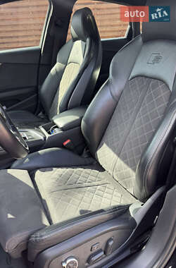 Седан Audi S4 2017 в 
