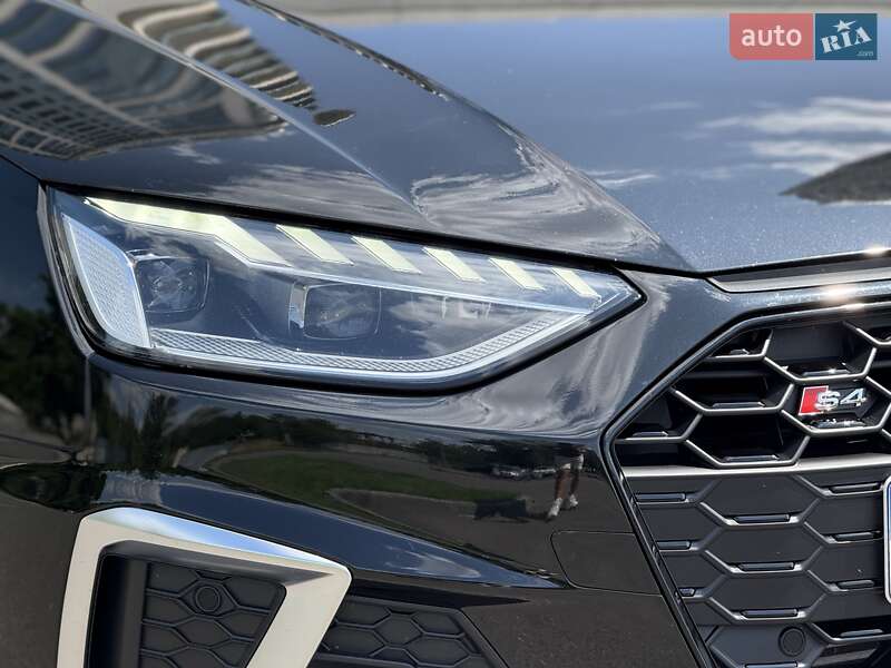 Седан Audi S4 2022 в Дніпрі