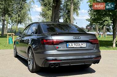 Седан Audi S4 2023 в 