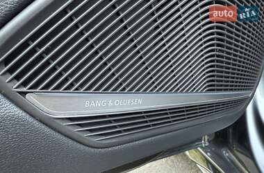 Седан Audi S4 2023 в 