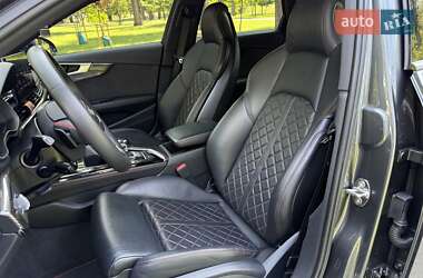 Седан Audi S4 2023 в 