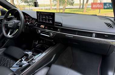 Седан Audi S4 2023 в 