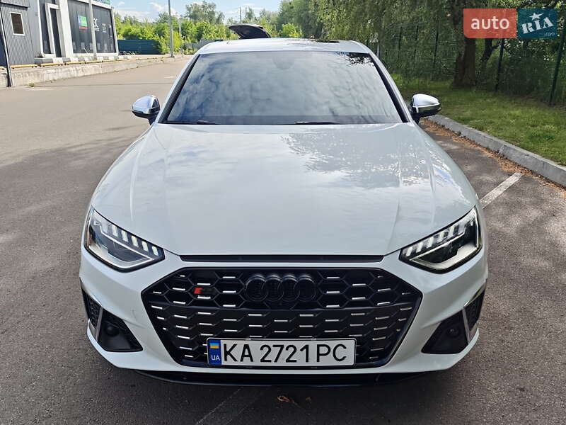 Седан Audi S4 2020 в 