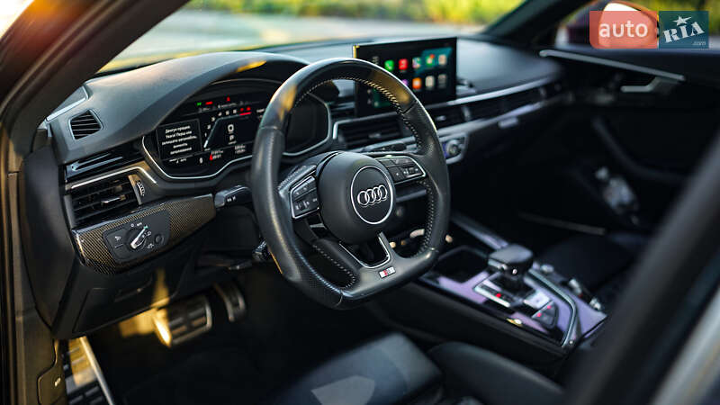 Седан Audi S4 2020 в Львове