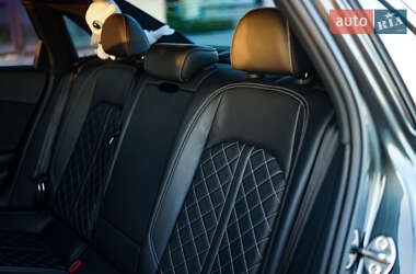Седан Audi S4 2020 в 