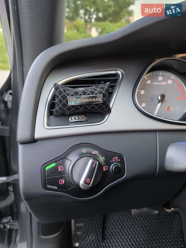 Седан Audi S4 2014 в Дніпрі