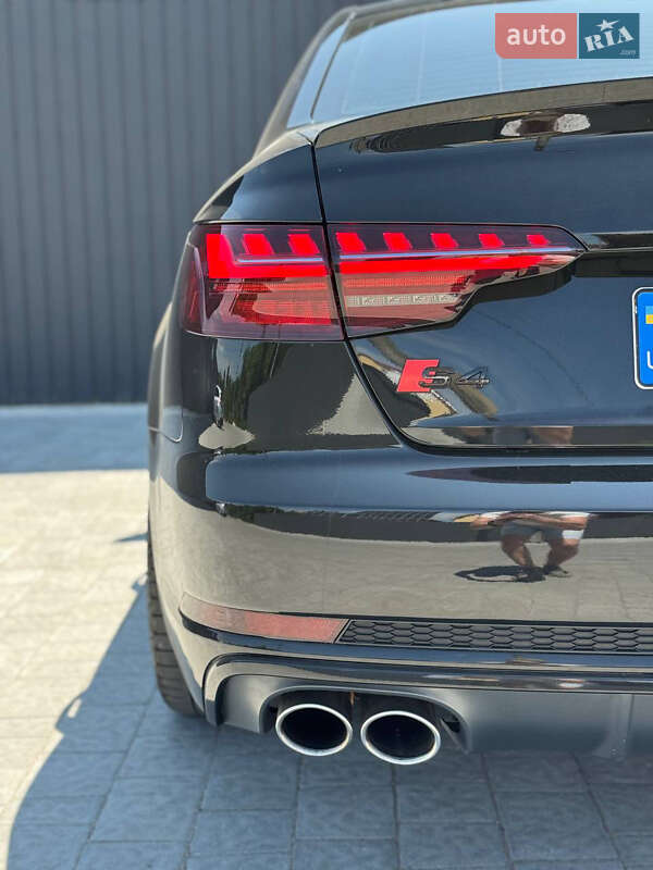 Седан Audi S4 2019 в Коломые