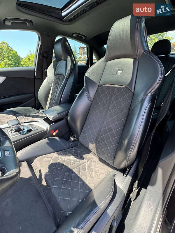 Седан Audi S4 2019 в Коломые