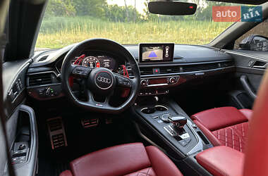 Седан Audi S4 2018 в 