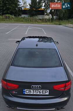 Седан Audi S4 2014 в 