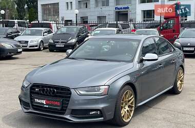 Седан Audi S4 2012 в 