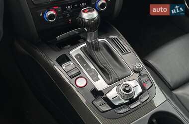 Седан Audi S4 2012 в 
