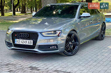 Седан Audi S4 2013 в Кам'янському