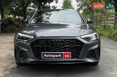 Седан Audi S4 2022 в 