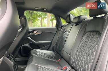 Седан Audi S4 2022 в 