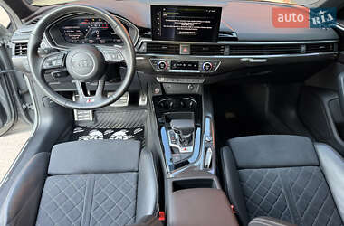 Седан Audi S4 2022 в 