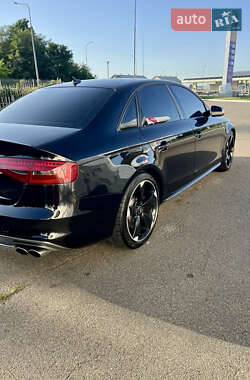 Седан Audi S4 2014 в 