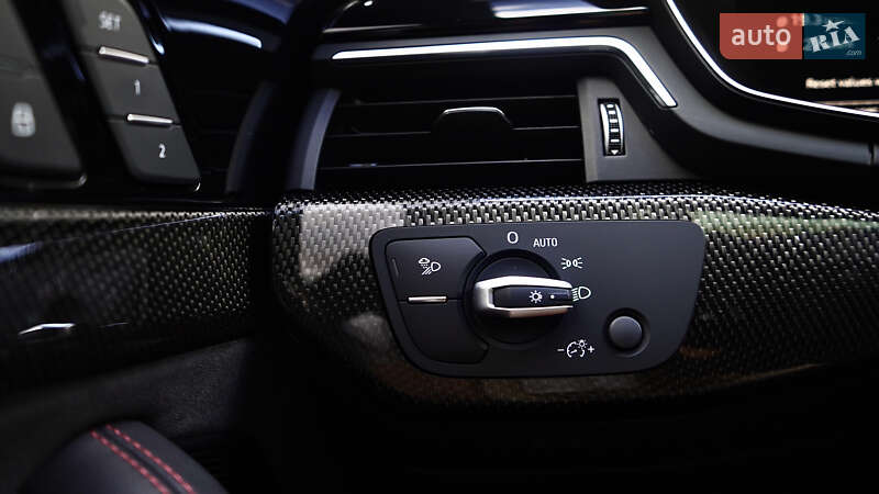 Седан Audi S4 2020 в Львове