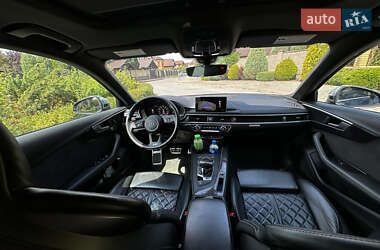 Седан Audi S4 2019 в 