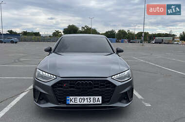 Седан Audi S4 2022 в Дніпрі