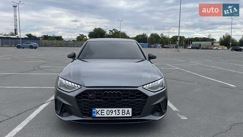 Седан Audi S4 2022 в Днепре