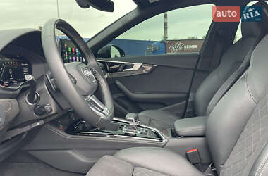 Седан Audi S4 2022 в Дніпрі