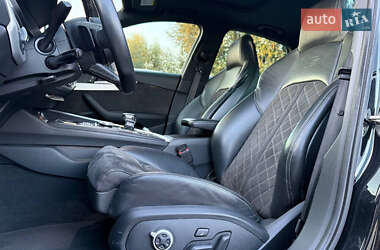 Седан Audi S4 2019 в 