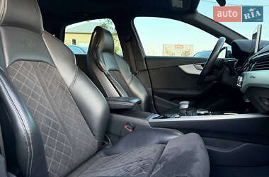 Седан Audi S4 2019 в 