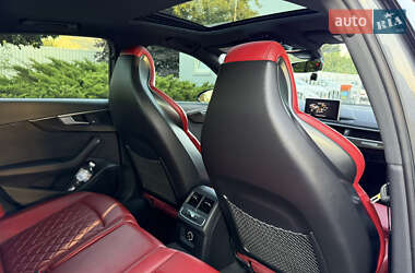 Седан Audi S4 2018 в 
