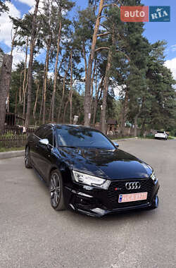 Седан Audi S4 2018 в 