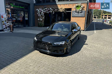 Седан Audi S4 2018 в 