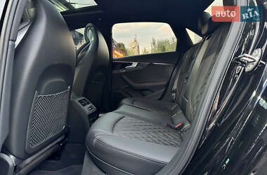 Седан Audi S4 2022 в 