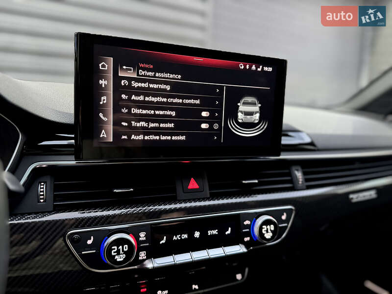 Седан Audi S4 2022 в Киеве