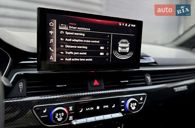 Седан Audi S4 2022 в 