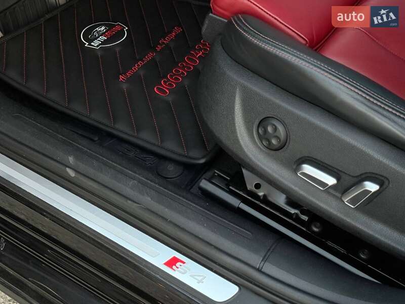 Седан Audi S4 2015 в Харькове