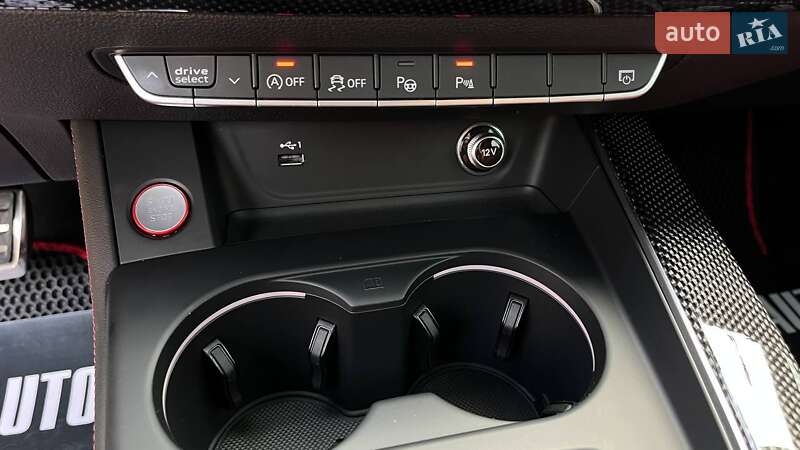 Седан Audi S4 2019 в Вінниці
