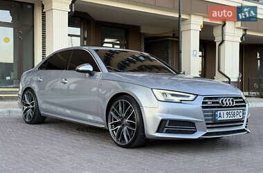 Седан Audi S4 2018 в 