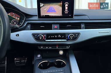 Седан Audi S4 2018 в 