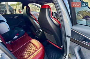 Седан Audi S4 2019 в 