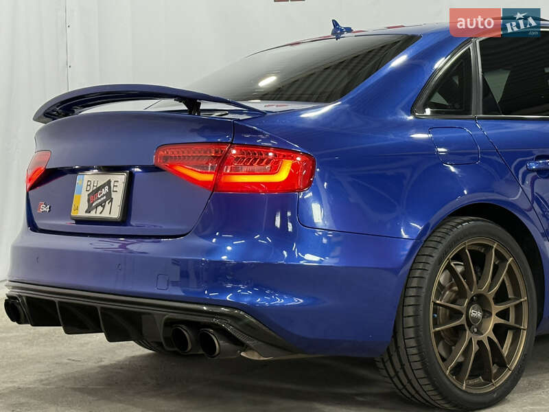 Седан Audi S4 2014 в Одессе