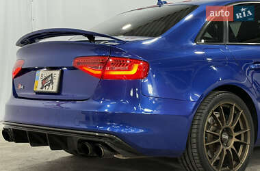 Седан Audi S4 2014 в 
