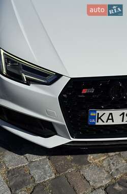 Седан Audi S4 2016 в 