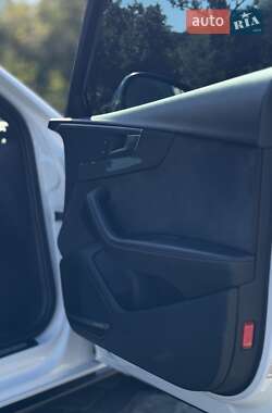 Седан Audi S4 2016 в 