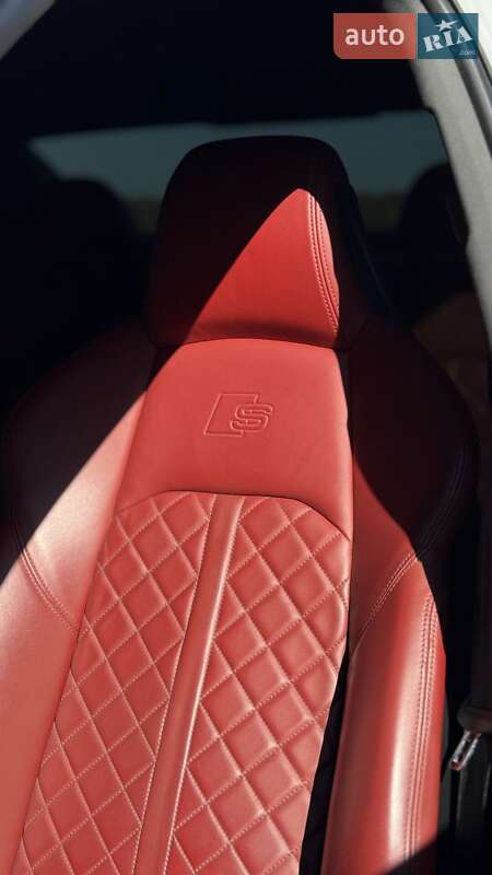 Седан Audi S4 2016 в Киеве фото 46 Седан Audi S4 2016 в Киеве