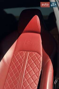 Седан Audi S4 2016 в 