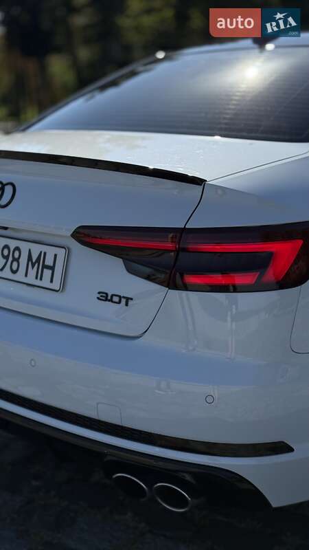 Седан Audi S4 2016 в Киеве фото 23 Седан Audi S4 2016 в Киеве