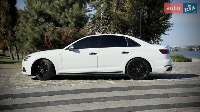 Седан Audi S4 2016 в Киеве фото 12 Седан Audi S4 2016 в Киеве
