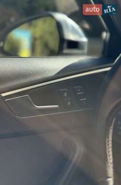 Седан Audi S4 2016 в 