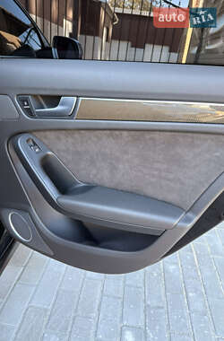 Седан Audi S4 2012 в 