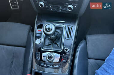 Седан Audi S4 2013 в 